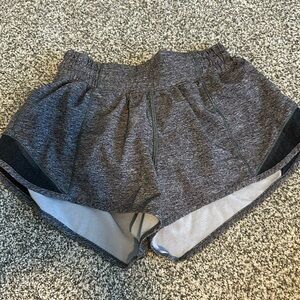 Lulu hotty hot shorts, 2.5”